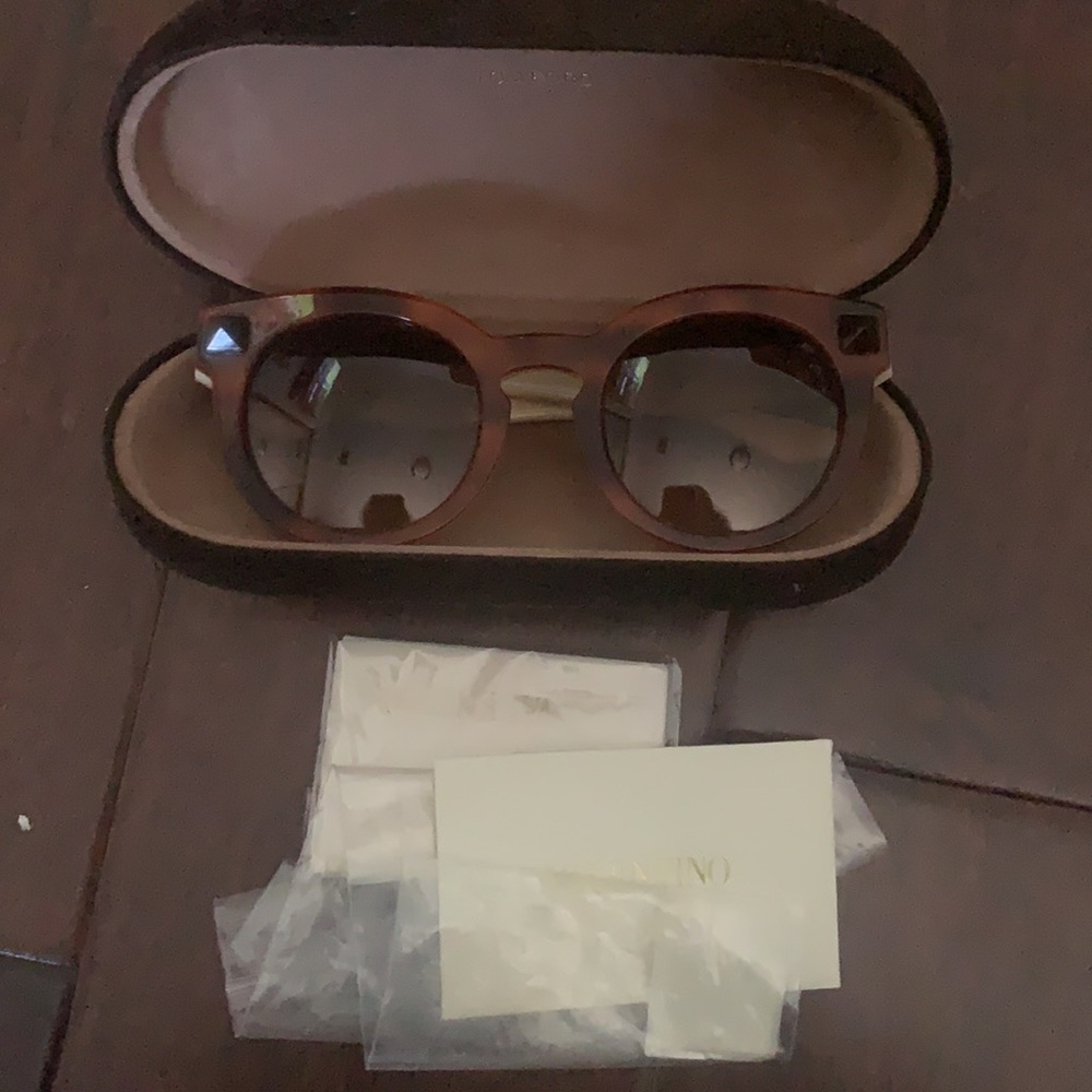 Valentino Rockstud Cat Eye Havana Sunglasses V713S